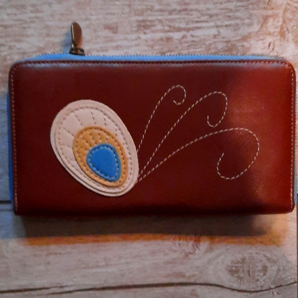clutches - Picture 1 of 4